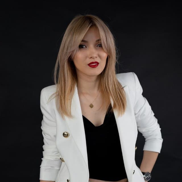 Зарина Сатубалдина — Автор и основатель NeuroMindTherapy